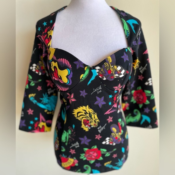 BETSEY JOHNSON SWEETHEART NECK TATTOO PRINT TOP, SZ L - Picture 5 of 14